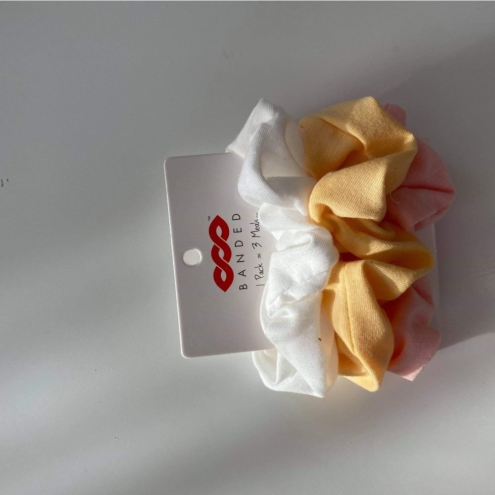 3 item for 21 mix&match or reg.priceHair Ties